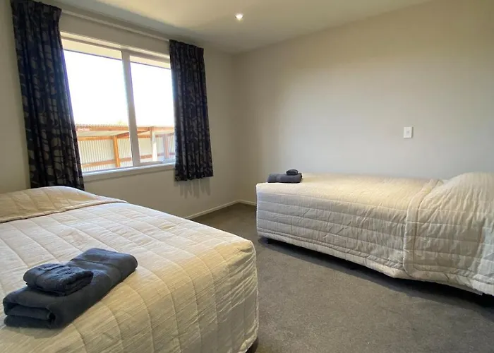 Vakantiehuis West Meadows Escape, & Slopes Minutes Away